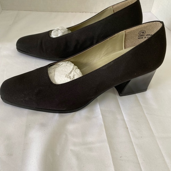 Jasmin Flex Basic Pump size 7M (ER) - Picture 10 of 16